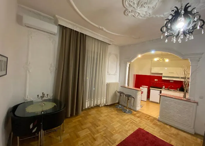 Come & Stay Apartments And Rooms City Center